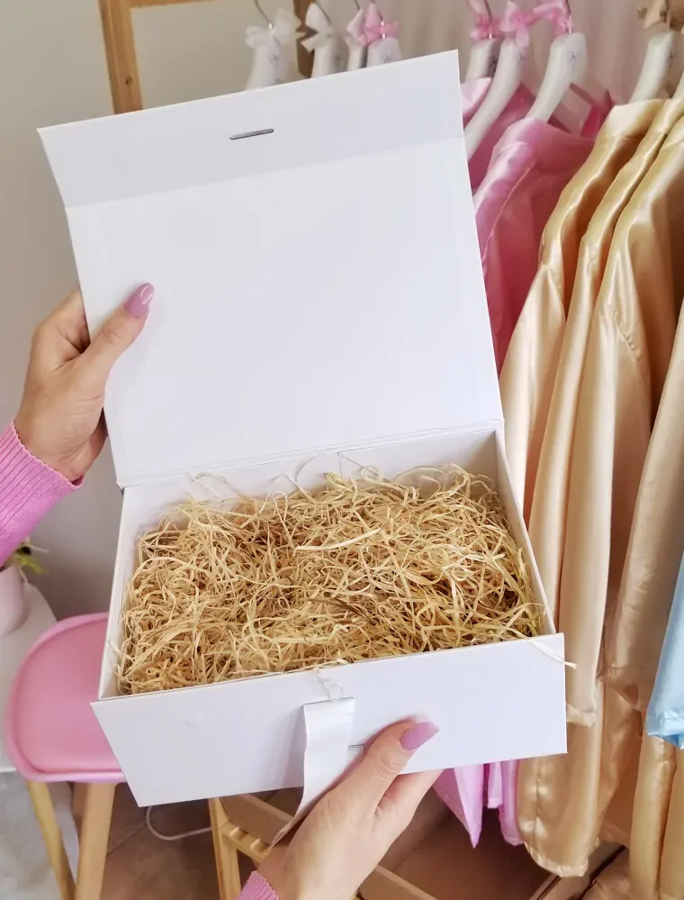 Luxusní dárkový balíček k doplnění - střední bílý