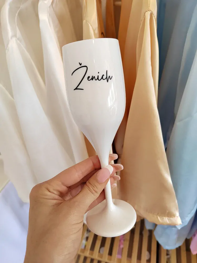 Nerozbitná sklenice na sekt Ženich