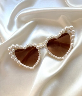 Brýle ve tvaru srdce - béžové s perlami 