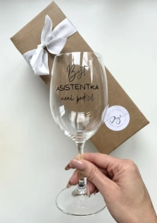 Sklenice na víno "Být asistentka není prdel"